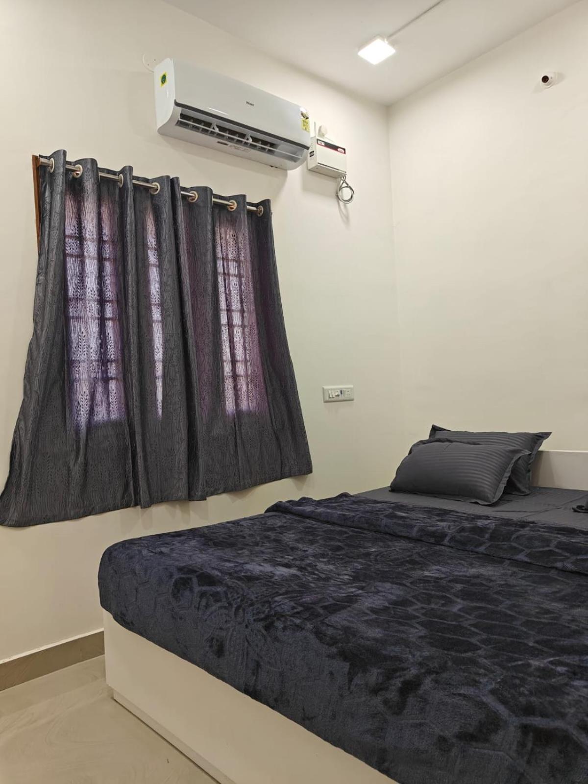 Thirunallar Heaven Homes Tirunallar Экстерьер фото